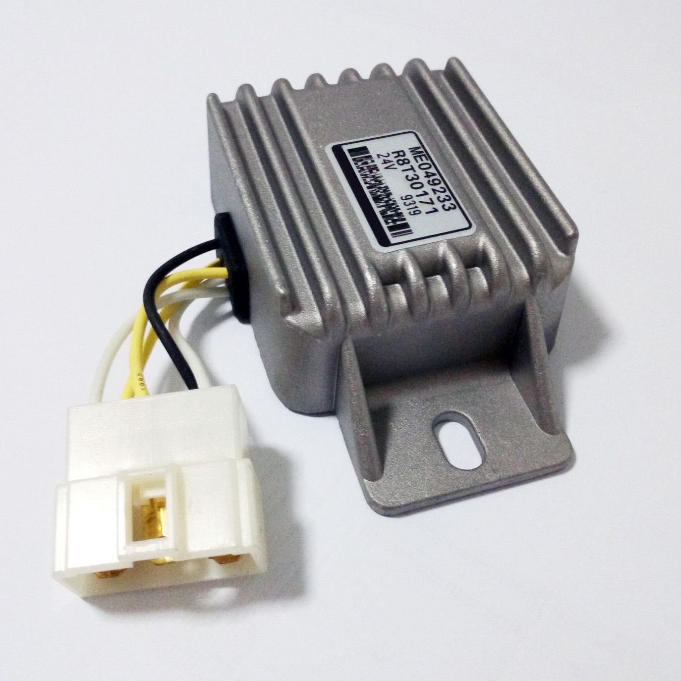 Substitui??o perfeita para Kato Mitsubishi Escavadora HD820 HD820-2 HD820-3 HD1023 24V - Regulador Relay R8T30171 ME049233 HD820 HD820-2 HD820-3,HD1023
